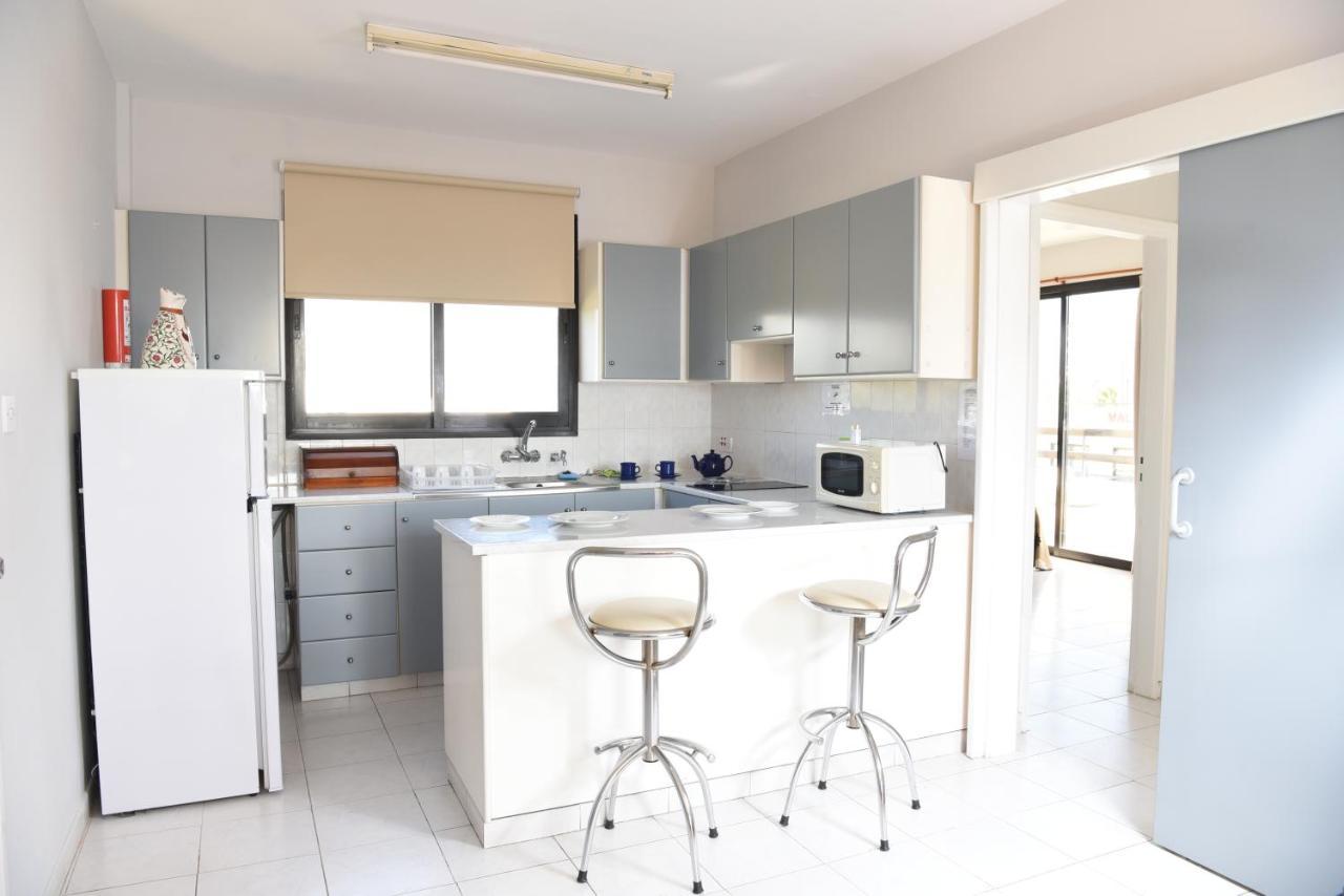 Tycoon Apartments Лимасол Экстерьер фото