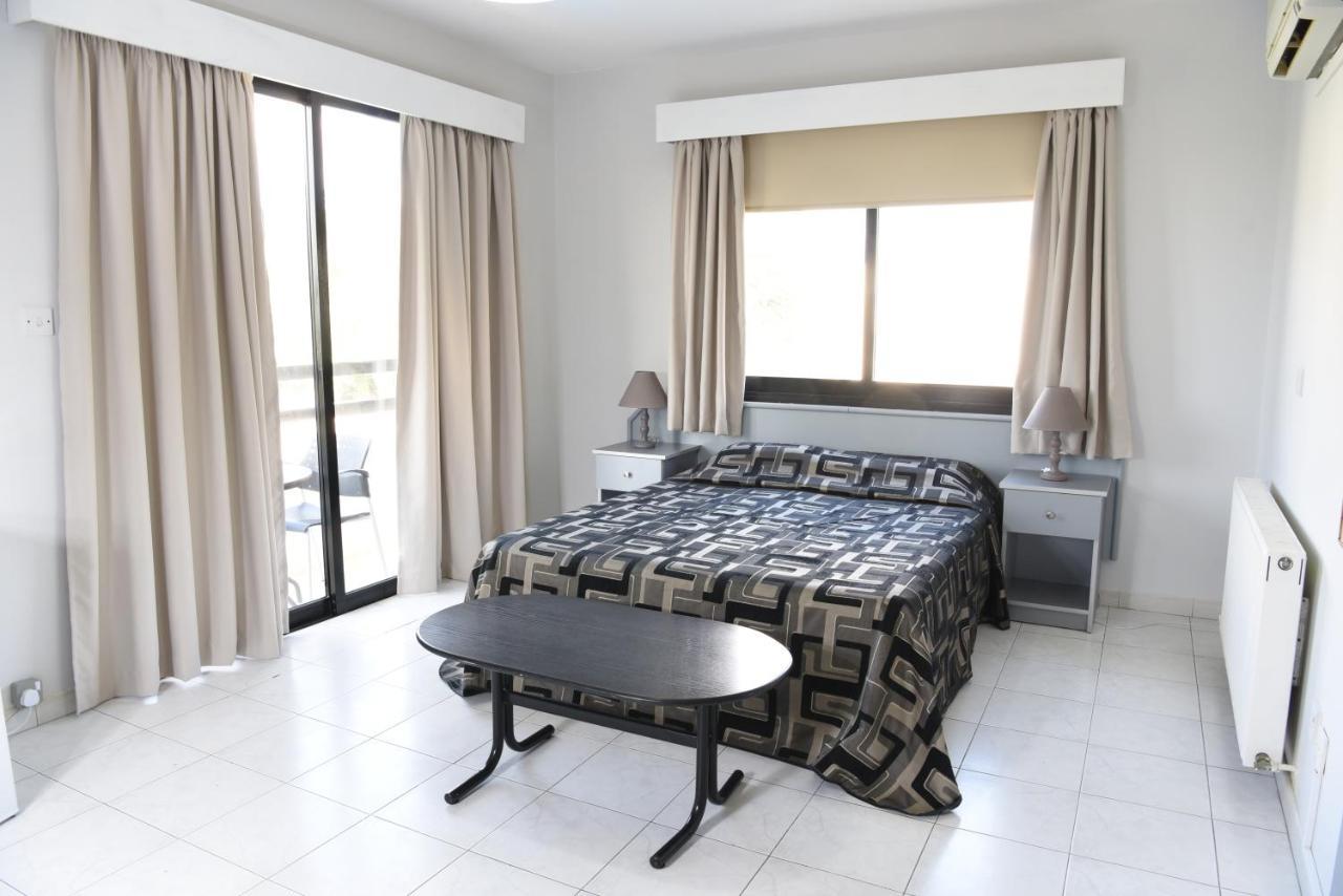 Tycoon Apartments Лимасол Экстерьер фото
