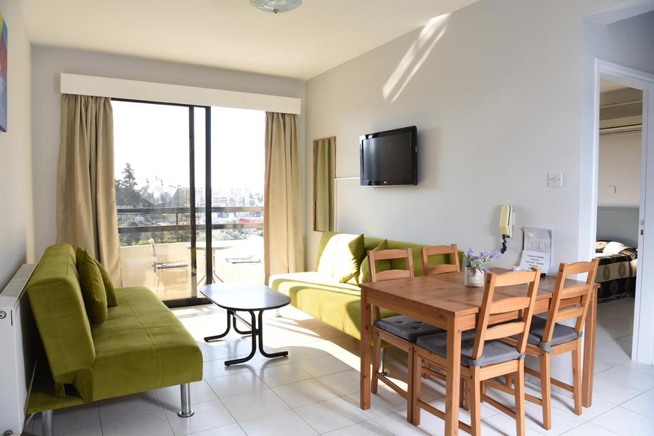 Tycoon Apartments Лимасол Экстерьер фото